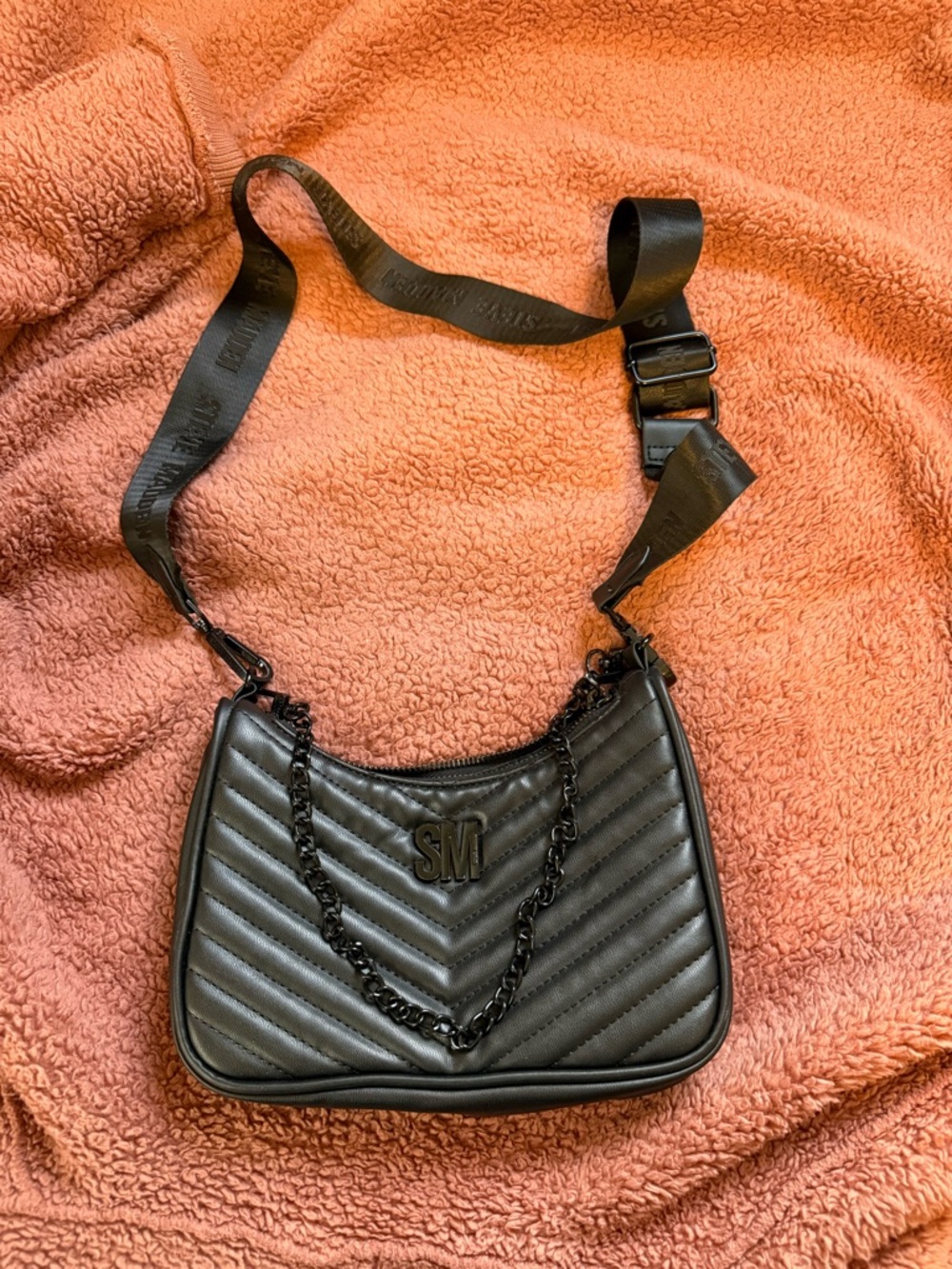 Steve Madden black quilted crossbody bag